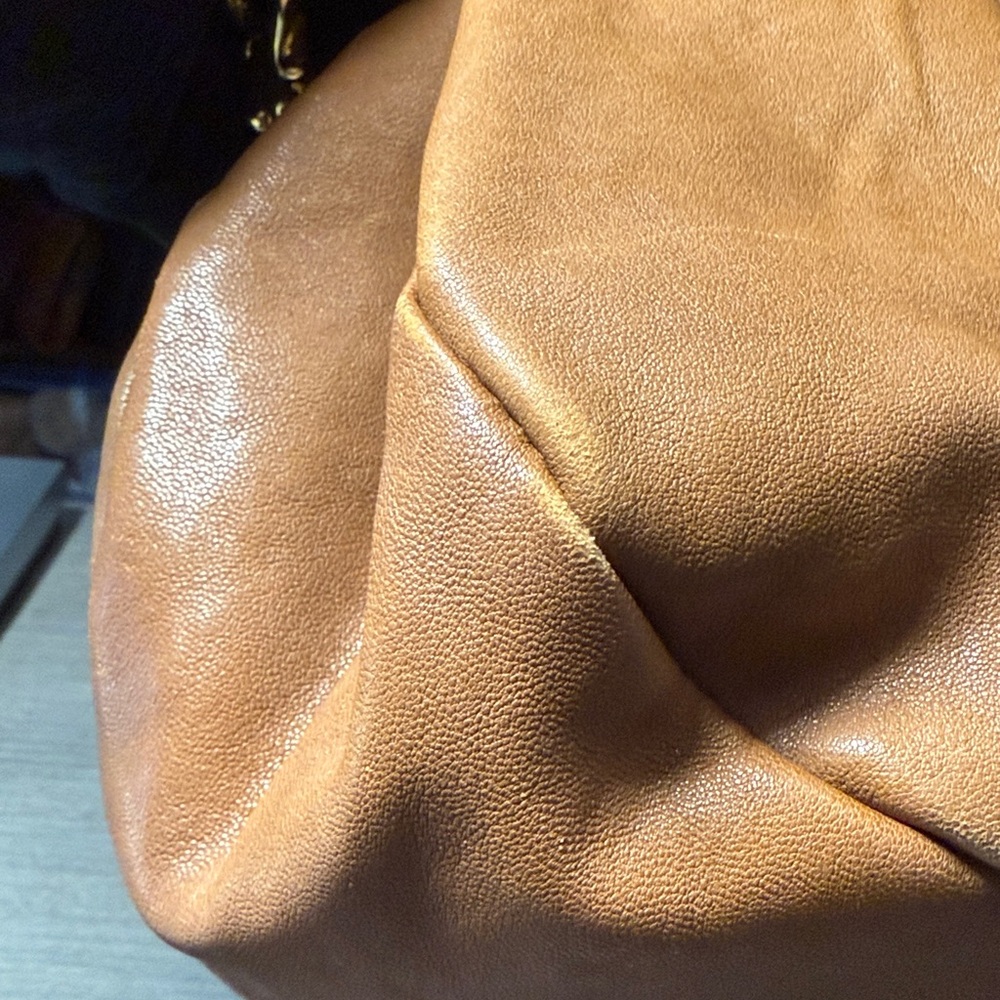 Tory Burch Leather Crossbody/Shoulder Hobo Bag - Picture 6 of 13